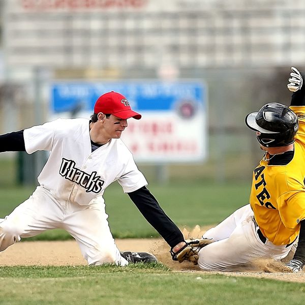 刺繍ユニフォームのオーダーはファンゴ！　豪華でオーセンティック
